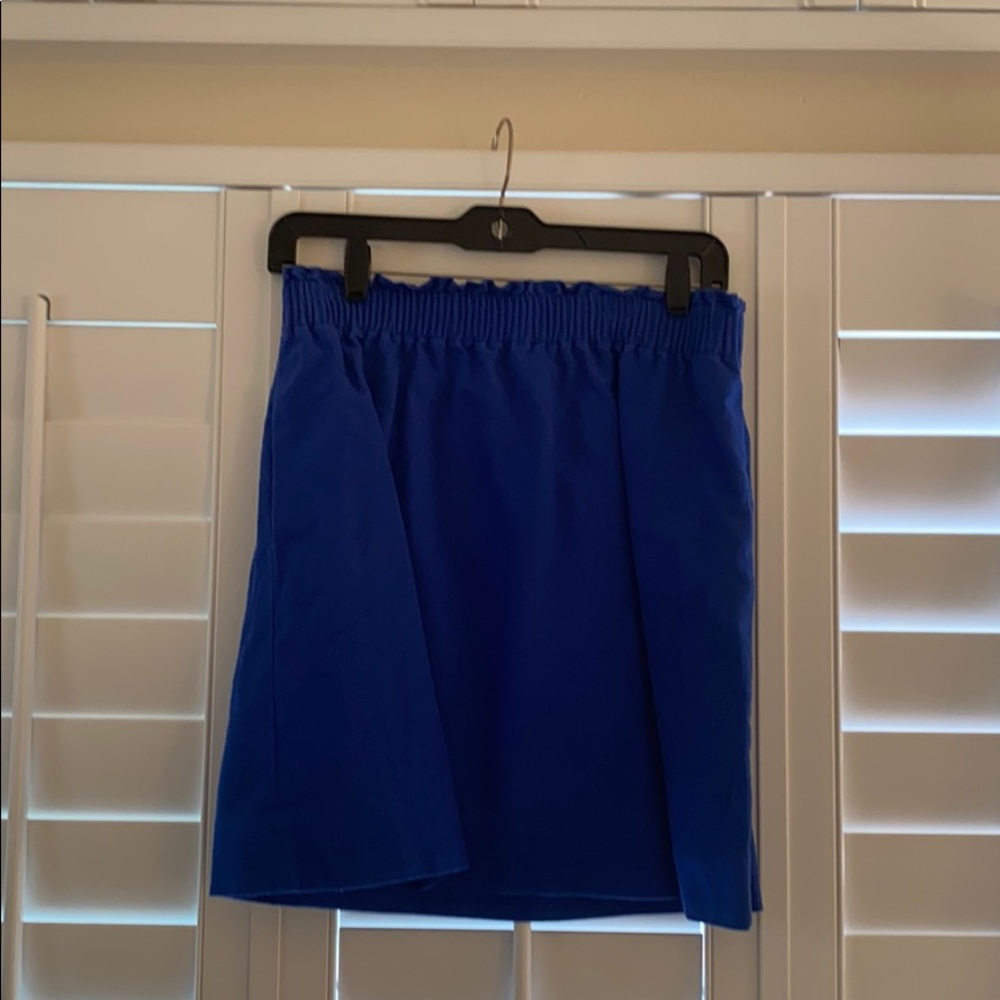 Blue lined mini skirt